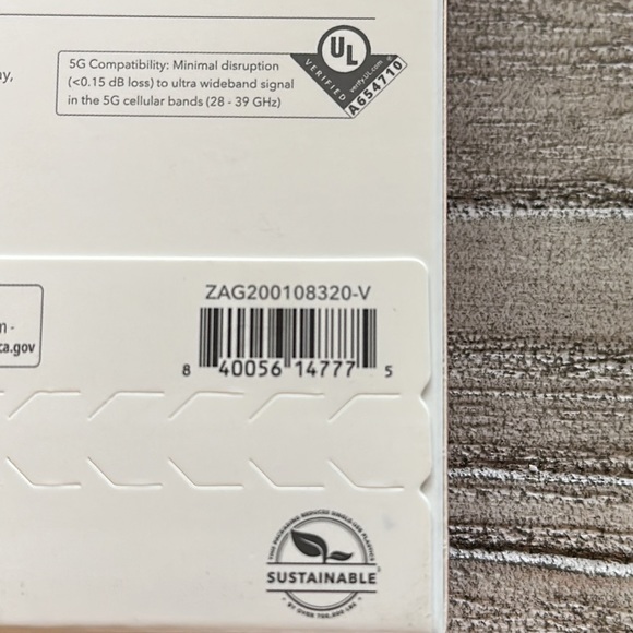 Zagg invisible shield glass screen protector - Picture 3 of 5